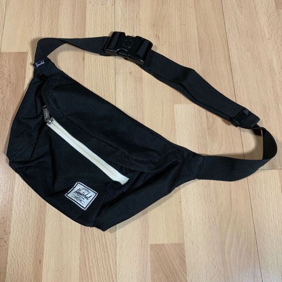 herschel dodgers fanny pack
